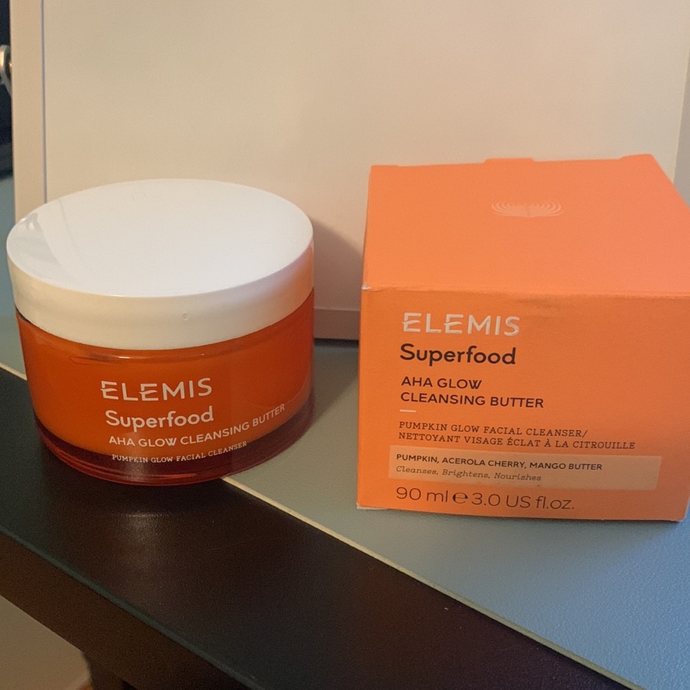 Elemis Superfood AHA Glow Cleansing Butter